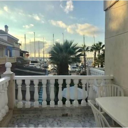 فندق Marina Port تورّيفيِخا المظهر الخارجي الصورة